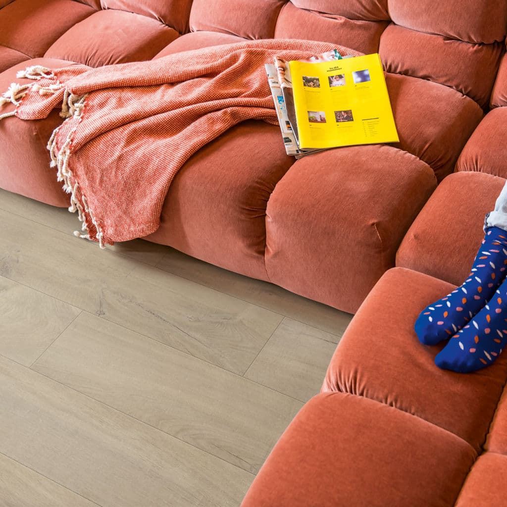 Caja de tarima flotante QUICK-STEP IMPRESSIVE ULTRA ROBLE SUAVE GRIS CÁLIDO IMU1856 - Imagen 12