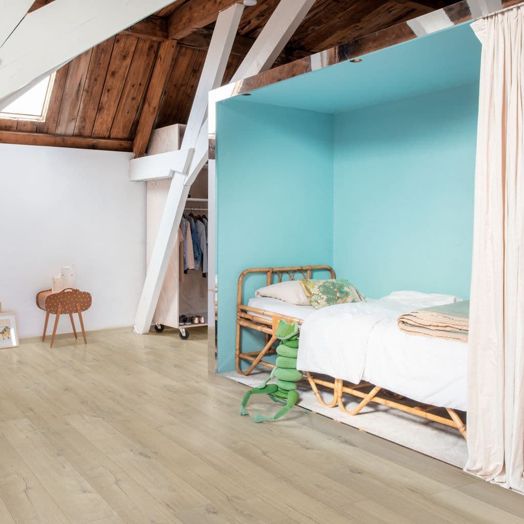 Caja de tarima flotante QUICK-STEP IMPRESSIVE ULTRA ROBLE SUAVE GRIS CÁLIDO IMU1856 - Imagen 10