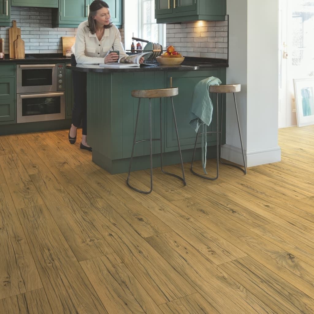 Caja de tarima flotante QUICK-STEP ROBLE NATURAL AGRIETADO SIG4767 - Imagen 2