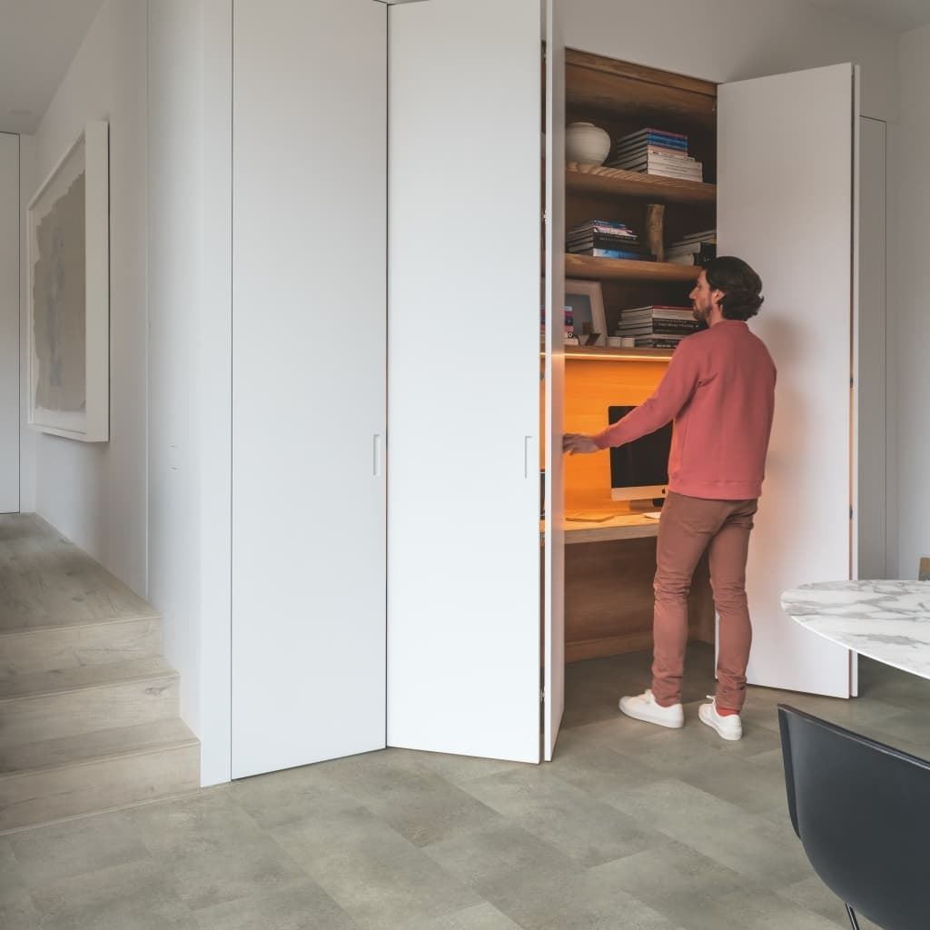 Caja de tarima vinilo QUICK-STEP BASE ORO ROCA HORMIGÓN AVSTT40234 - Imagen 3