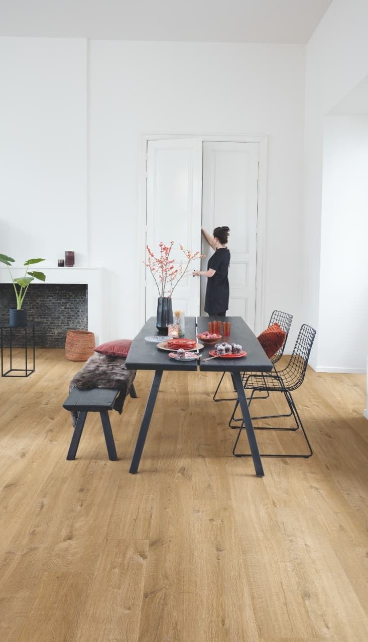 Caja de tarima vinilo QUICK-STEP BLOOM ROBLE ALGODÓN NATURAL AVMPU40104 - Imagen 6