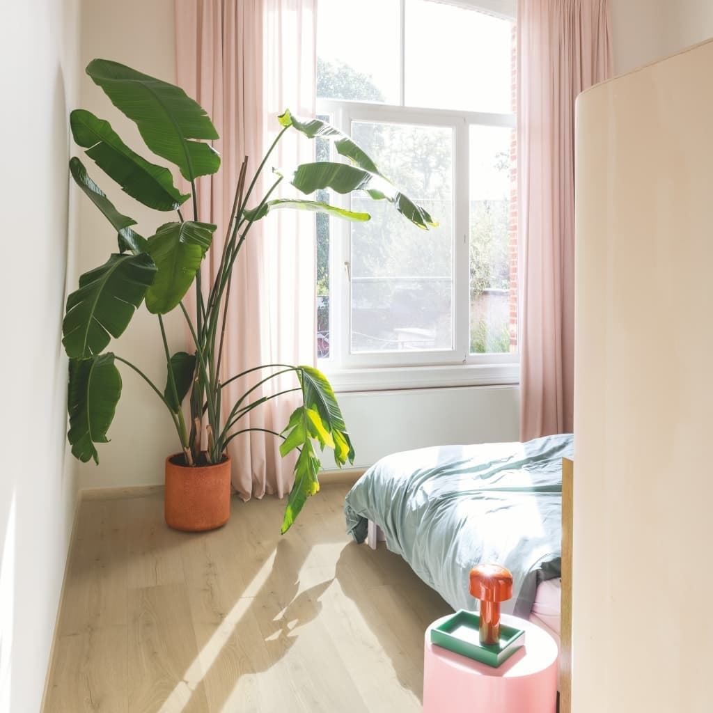 Caja de tarima vinilo QUICK-STEP BLOOM ROBLE BEIS CEPILLADO AVMPU40319 - Imagen 11