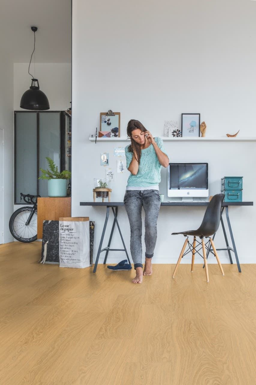 Caja de tarima vinilo QUICK-STEP BLOOM ROBLE PURO MIEL AVMPU40098 - Imagen 3