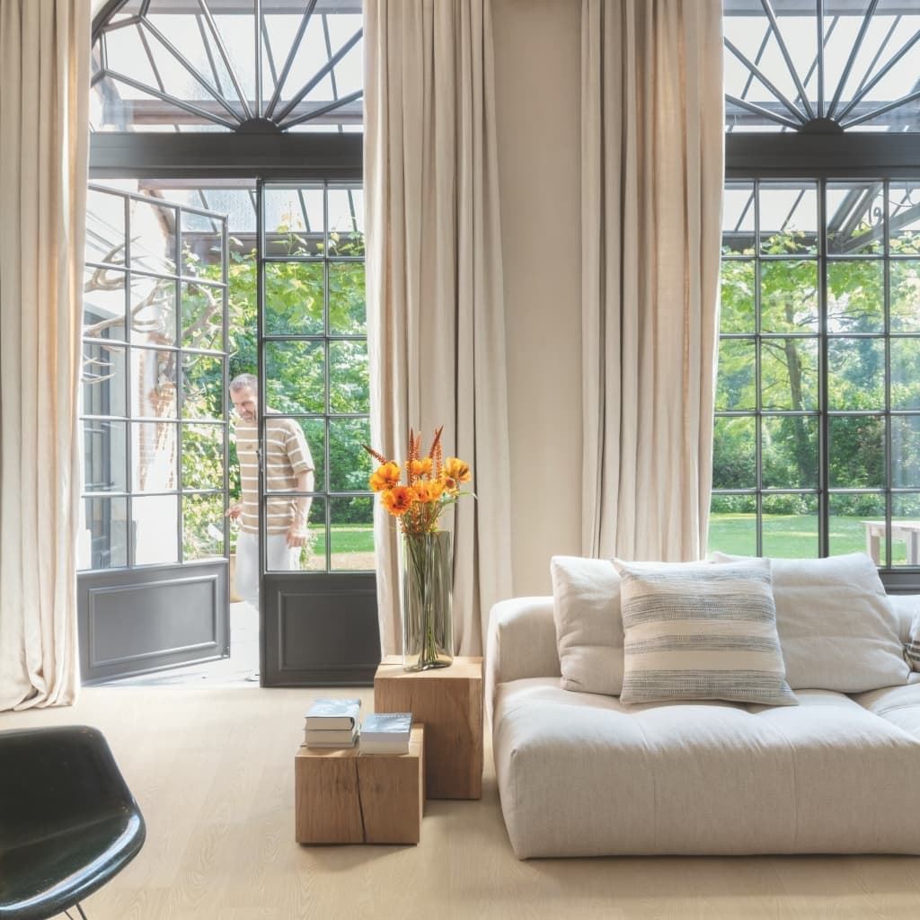 Caja de tarima vinilo QUICK-STEP BLOS ROBLE CREMA AVSPU40277 - Imagen 7