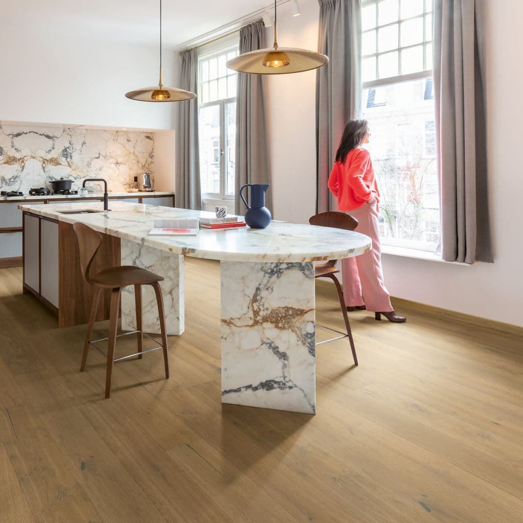 M2 PARQUET QUICK-STEP CASCADA ROBLE MOSTAZA EXTRA MATE CASC6031 - Imagen 11