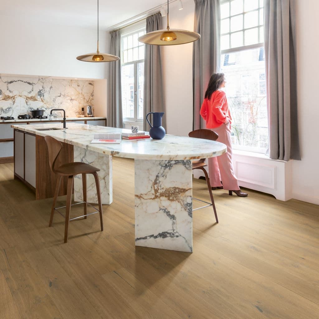 M2 PARQUET QUICK-STEP CASCADA ROBLE MOSTAZA EXTRA MATE CASC6031 - Imagen 8